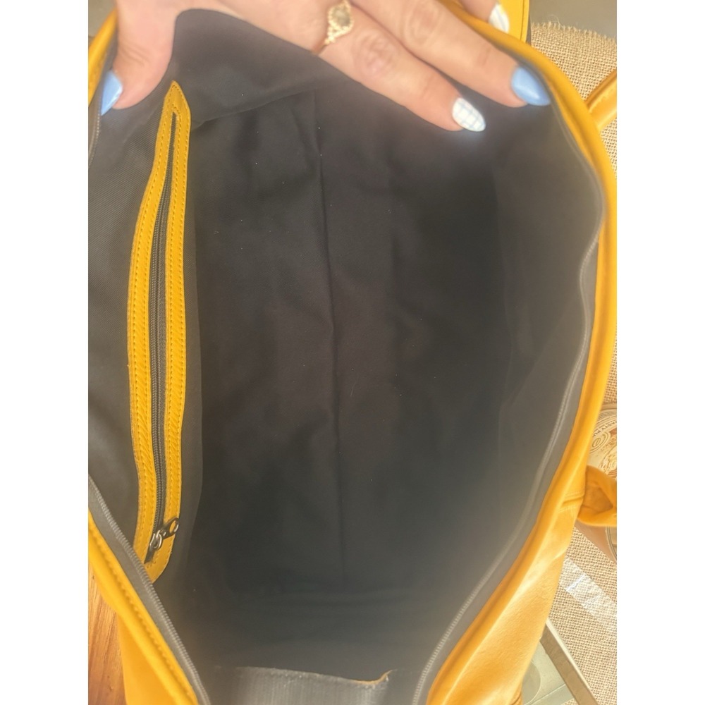 VTG 1996 Coach USA MADE Olympics Duffle Bag Yellow/Black Leather/Nylon Charm+Tag - Picture 10 of 10